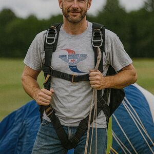 Academy Of Parachute Rigging FAA Certified Graduate Men's L Gray Red Blue